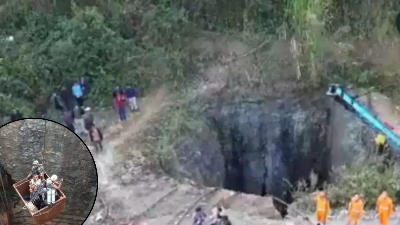 Coal Mine Crisis: इंतजार में मजदूरों का परिवार, प्रशासन से बस एक ही सवाल, क्या होगा हमारा? Coal Mine Crisis: इंतजार में मजदूरों का परिवार, प्रशासन से बस एक ही सवाल, क्या होगा हमारा?
