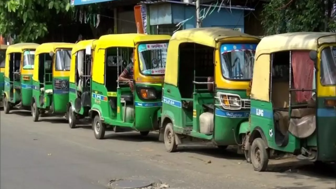 ऑटो वाले को दिल दे बैठी 19 साल की छात्रा, फिर हुआ कुछ ऐसा कि उड़ गए परिजनों के होश