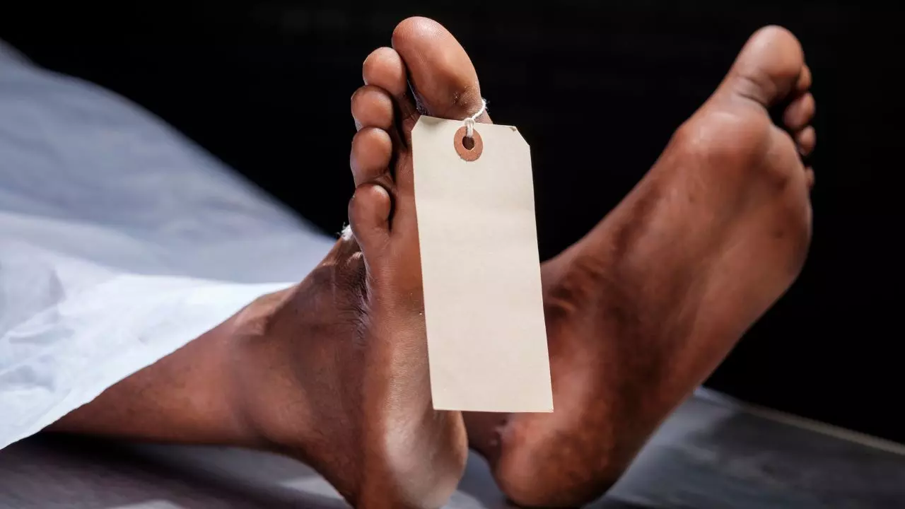 स्‍टूडियो पहुंच खिंचवाई पासपोर्ट साइज फोटो, फिर फोटोग्राफर को वहीं मार दी गोली