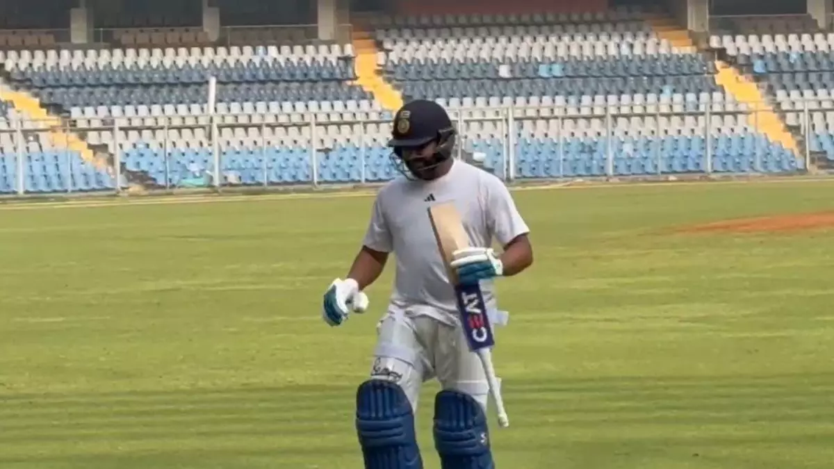 जरूरी या मजबूरी? मुंबई की तरफ से रणजी ट्रॉफी में खेलेंगे रोहित शर्मा, वानखेड़े में प्रैक्टिस करते आए नजर