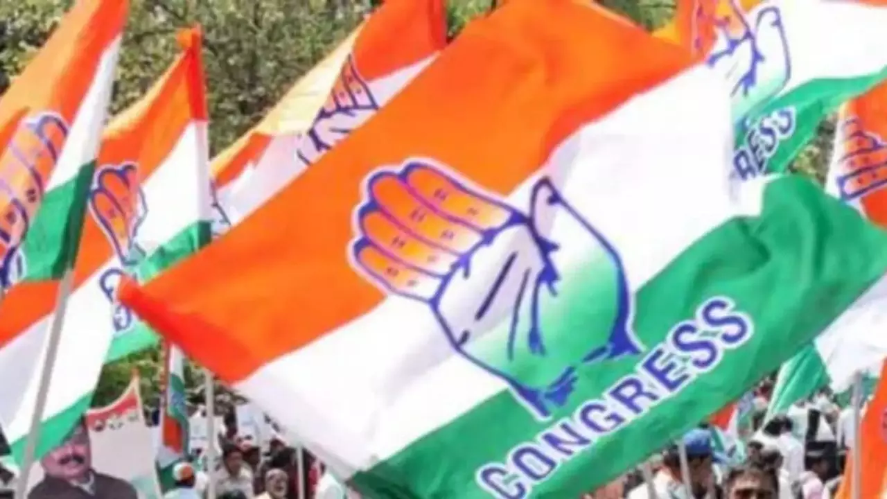 कांग्रेस ने जारी की 16 कैंडिडेट की तीसरी लिस्ट, ओखला से अरीबा और पटेल नगर से कृष्णा तीरथ को मिला टिकट