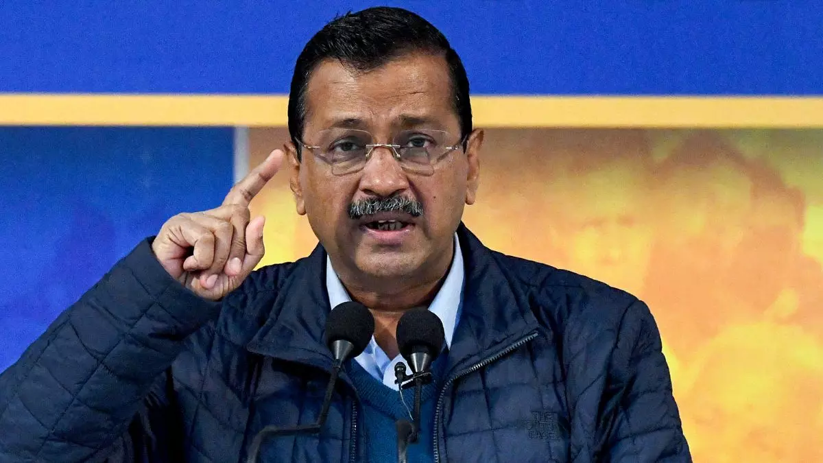 बस में स्टूडेंट्स फ्री में कर सकेंगे सफर, मेट्रो में भी मिलेगी रियायत.., केजरीवाल का बड़ा एलान