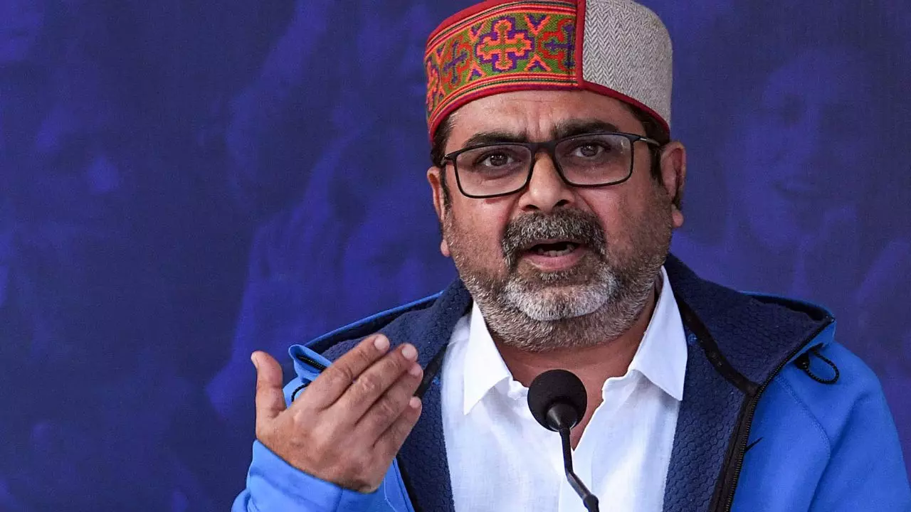 कितने करोड़ के मालिक हैं अवध ओझा? 3 घर और 2 फ्लैट समेत कोचिंग गुरु के पास क्या-क्या