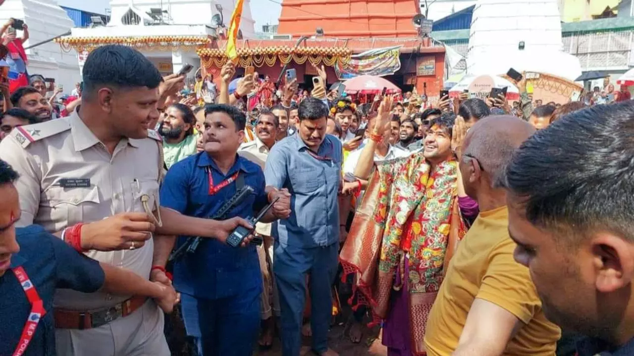 Bageshwar Dham में राजस्थानी गैंग का तांडव, महिलाएं कर रही चेन स्नेचिंग,  ऐसे हुआ भंडाफोड़