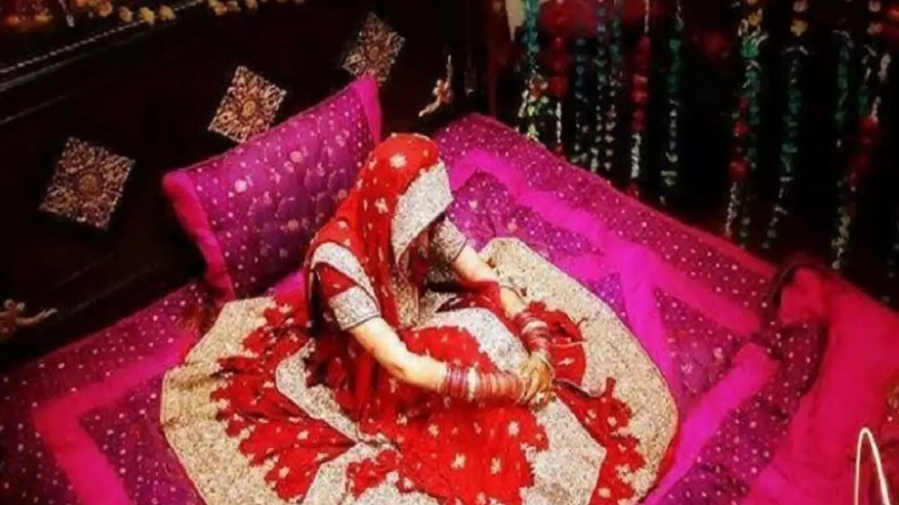 1.5 लाख में हुई डील! फिर सुहागरात में दूल्हे के साथ हो गया खेला, लोगों ने कहा- ये तो लुटेरी दुल्हन निकली