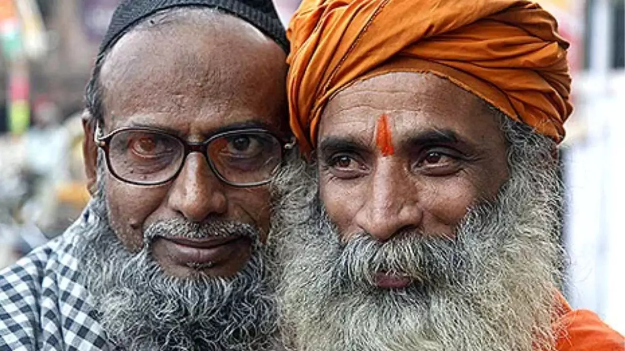 हिंदुओं में गंगा स्नान तो मुसलमानों में कैसे धोए जाते हैं पाप? जानिए