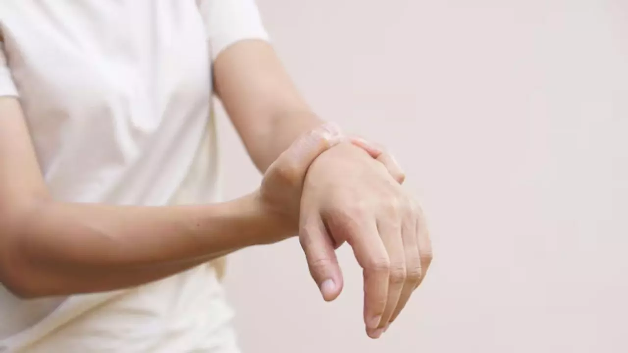 क्या है Guillain-Barre syndrome? पुणे में मिले 22 से ज्‍यादा मरीज, जानें कितना है खतरनाक