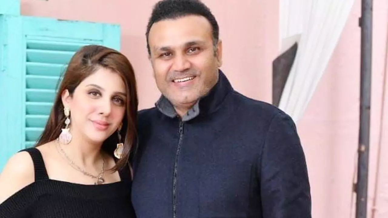 चार साल तक इश्कबाजी, फिर शादी, वीरू और आरती की Divorce Story!