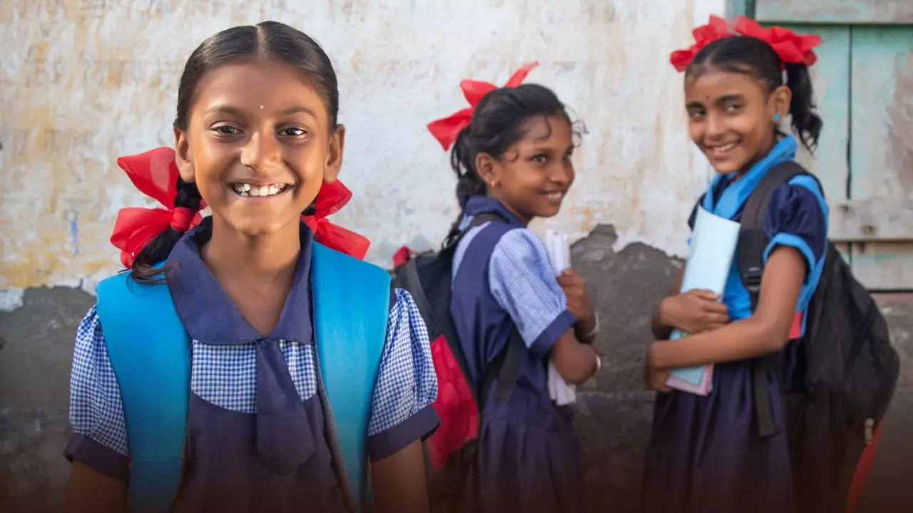 बीते 10 सालों में बेटी बचाओ बेटी पढ़ाओ अभियान को मिली इतनी सफलता, आंकड़े दे रहे गवाही