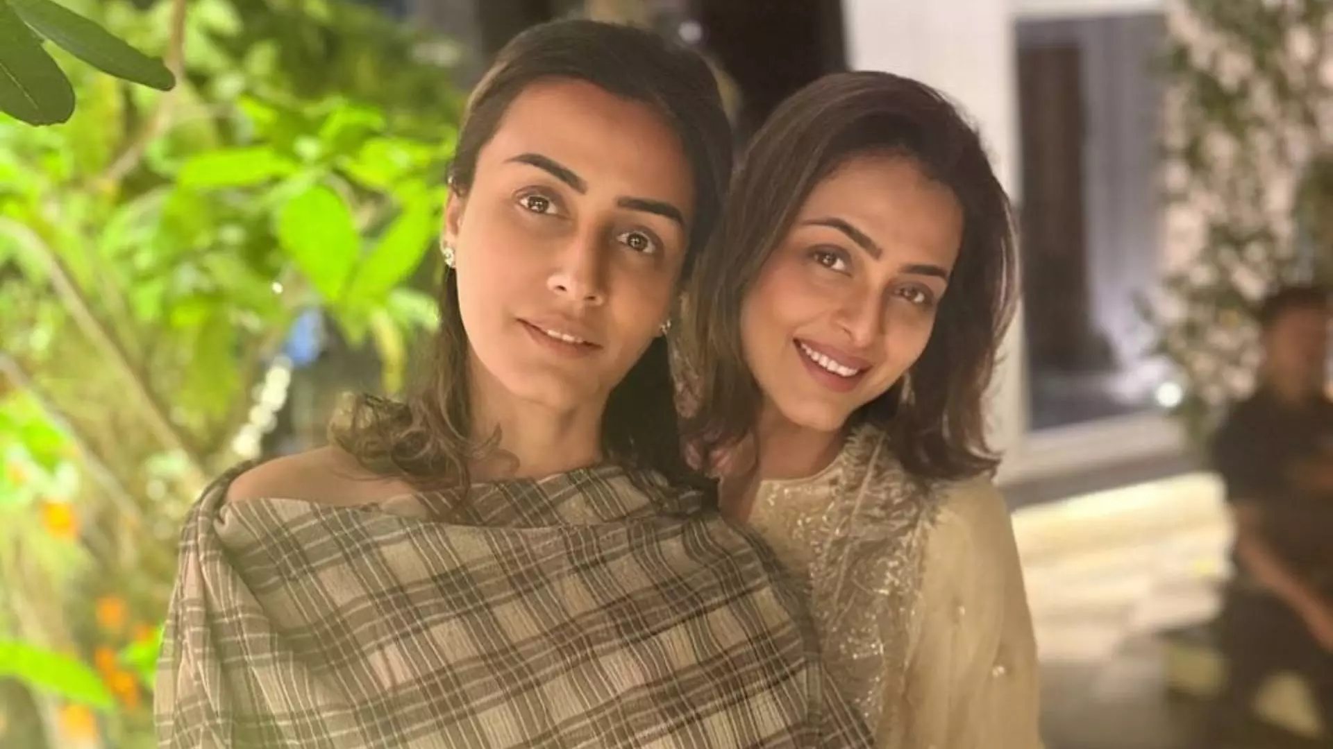 Shilpa Shirodkar की घर वापसी से बेहद खुश हैं Namrta Shirodkar, शेयर की सिस्टर बॉन्ड से भरी तस्वीरें Shilpa Shirodkar की घर वापसी से बेहद खुश हैं Namrta Shirodkar, शेयर की सिस्टर बॉन्ड से भरी तस्वीरें