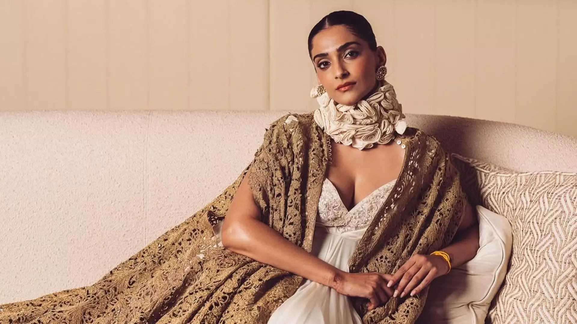 फैशन क्वीन Sonam Kapoor को है मेकअप के मामले में इस चीज से नफरत