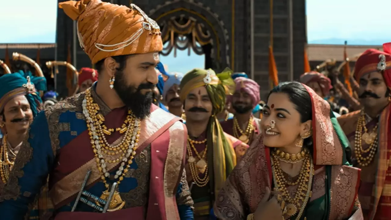विवादों में फंसी Chhava, पूर्व सांसद ने किया Vicky Kaushal और Rashmika Mandanna के डांस सीक्वेंस का विरोध
