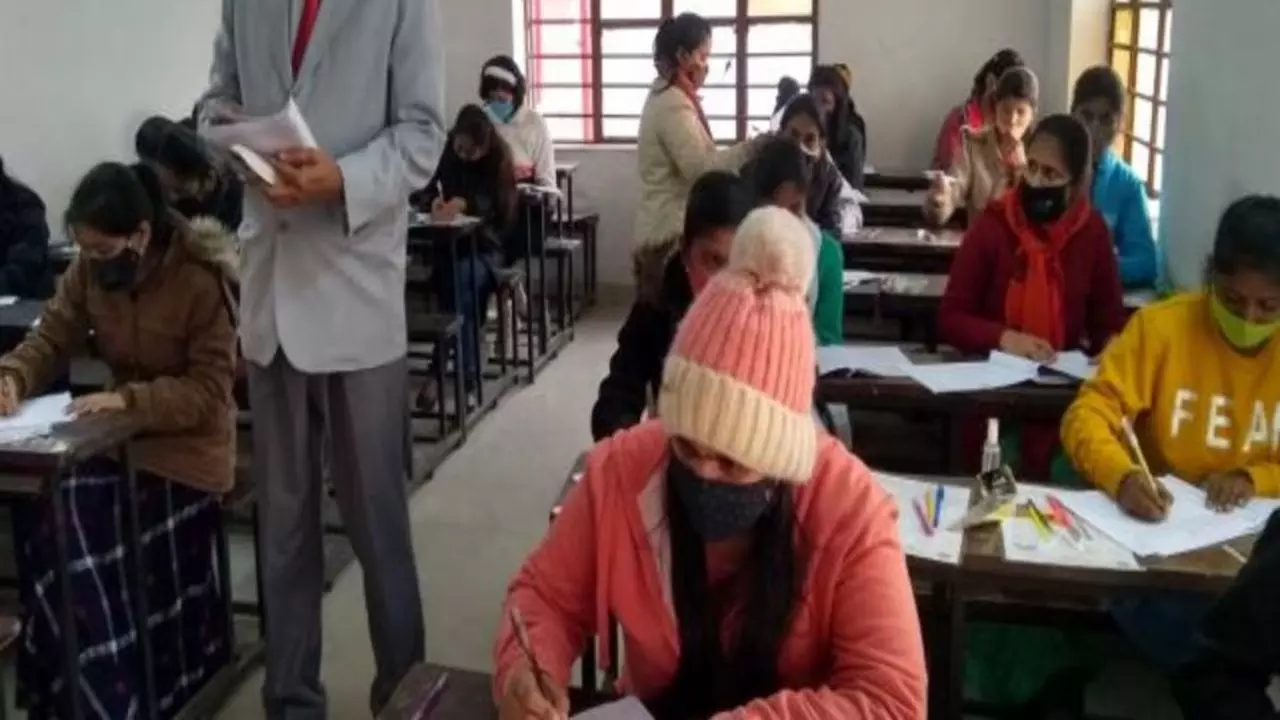 बिहार बोर्ड परीक्षा 2025: 10वीं और 12वीं के छात्रों के लिए जारी हुआ दिशा निर्देश, इस बार क्या है नियम?