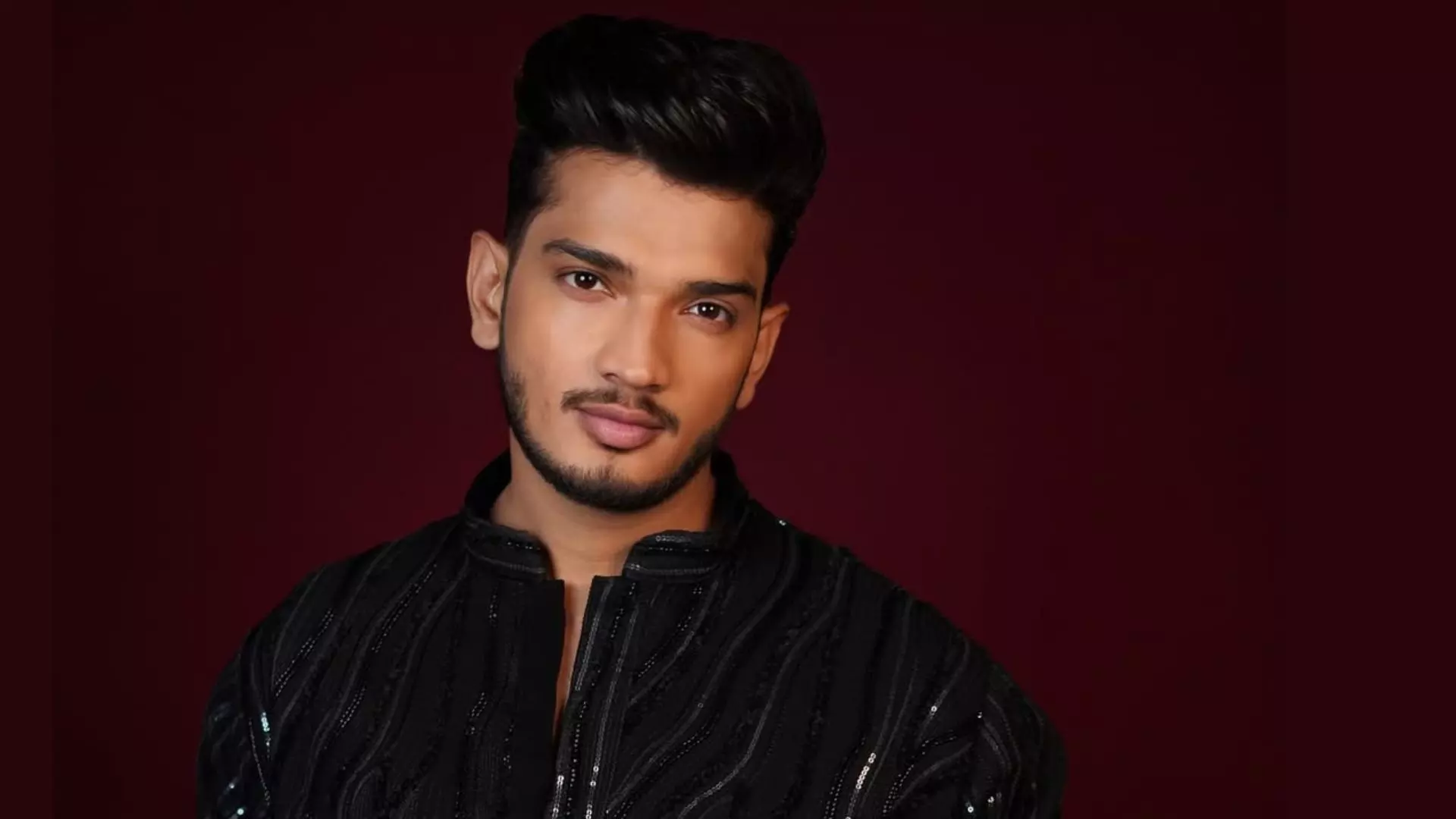 Munawar Faruqui का है विवादों से गहरा रिश्ता, कभी खाई जेल की हवा, तो कभी निकला पीटने का इनाम