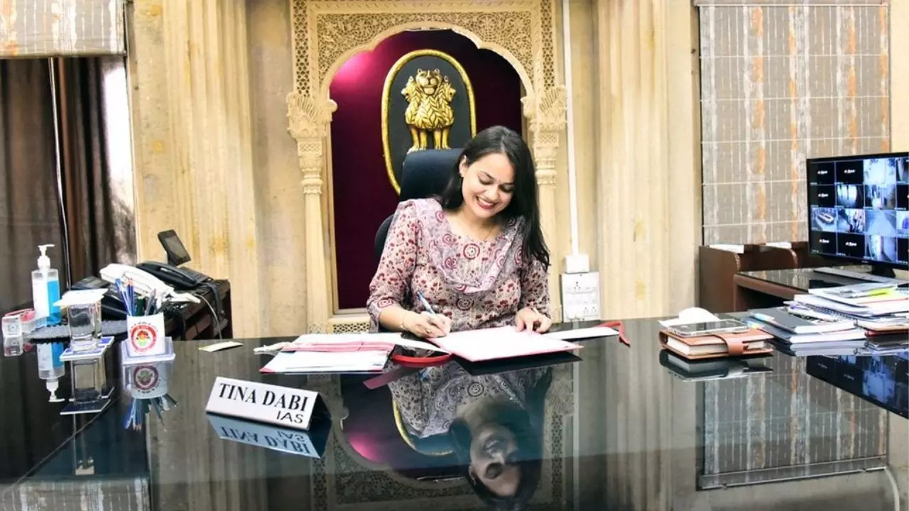 मैडम जी मुझे हेलीकॉप्टर दिला दो..., IAS टीना डाबी से किसान की अनोखी मांग