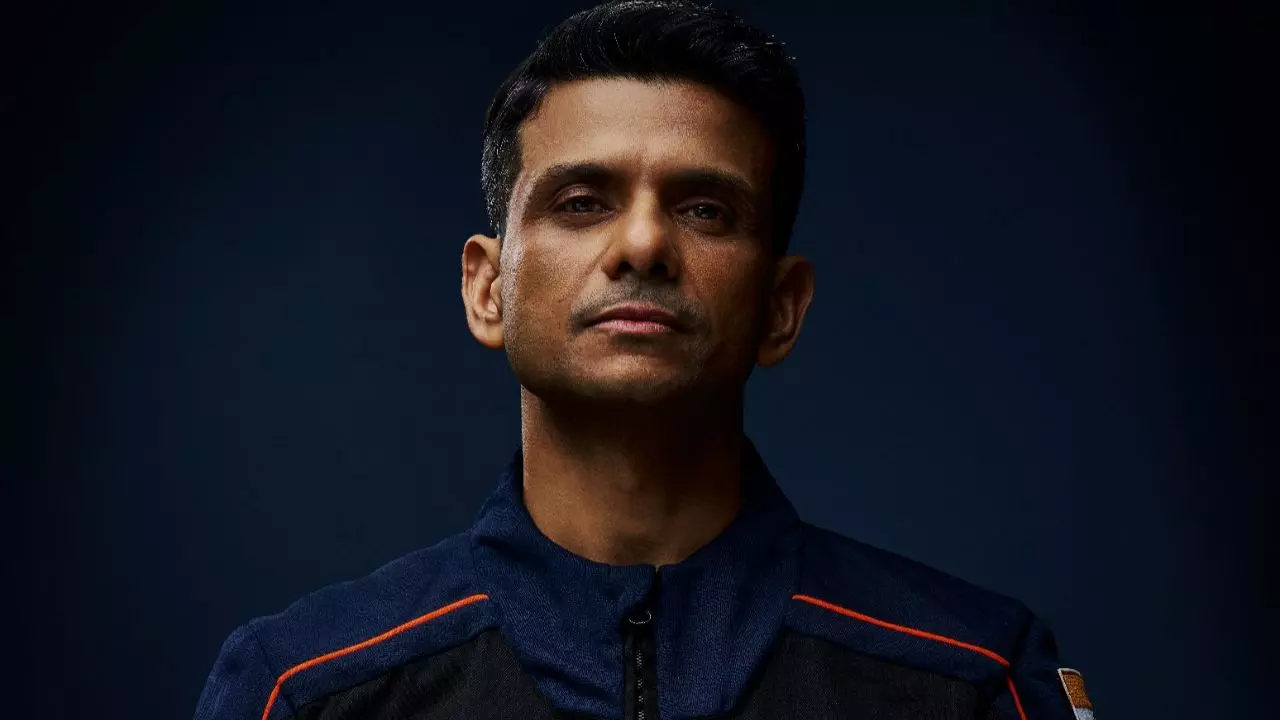 कौन हैं ग्रुप कैप्टन Shubhanshu Shukla, जो बनेंगे ISS में तिरंगा लहराने वाले पहले भारतीय कौन हैं ग्रुप कैप्टन Shubhanshu Shukla, जो बनेंगे ISS में तिरंगा लहराने वाले पहले भारतीय