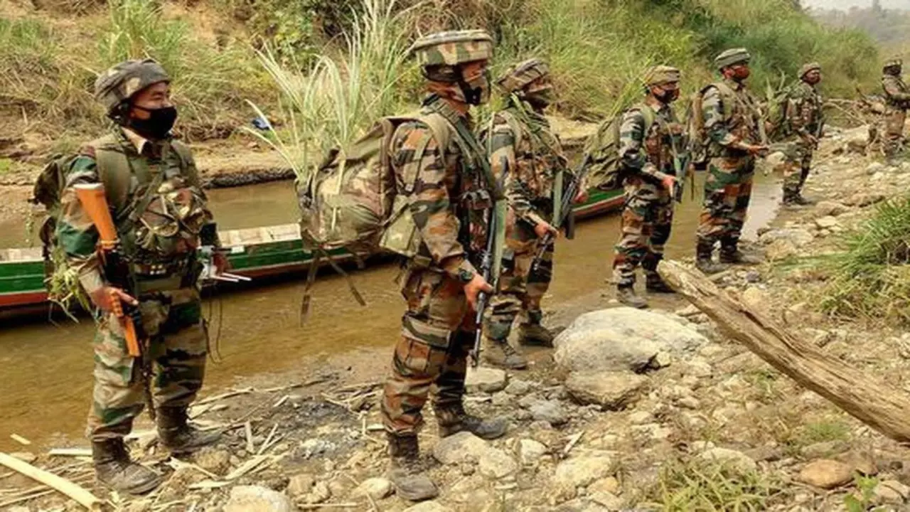 असम-नगालैंड सीमा पर बढ़ा तनाव, गोलीबारी के बाद स्थानीय लोगों ने कहा - कब्‍जे की मिली है धमकी