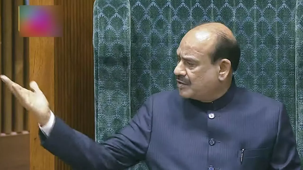 अगर जनता ने मेज तोड़ने के लिए भेजा है, तो तोड़िए, विपक्ष के हंगामे पर भड़के स्पीकर ओम बिरला | VIDEO अगर जनता ने मेज तोड़ने के लिए भेजा है, तो तोड़िए, विपक्ष के हंगामे पर भड़के स्पीकर ओम बिरला | VIDEO