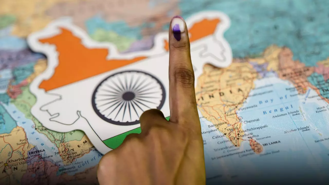 दिल्ली चुनाव से पहले घर बैठे कैसे ढूंढें अपना पोलिंग स्टेशन और लिस्ट में नाम? यहां देखें पूरी डिटेल्स