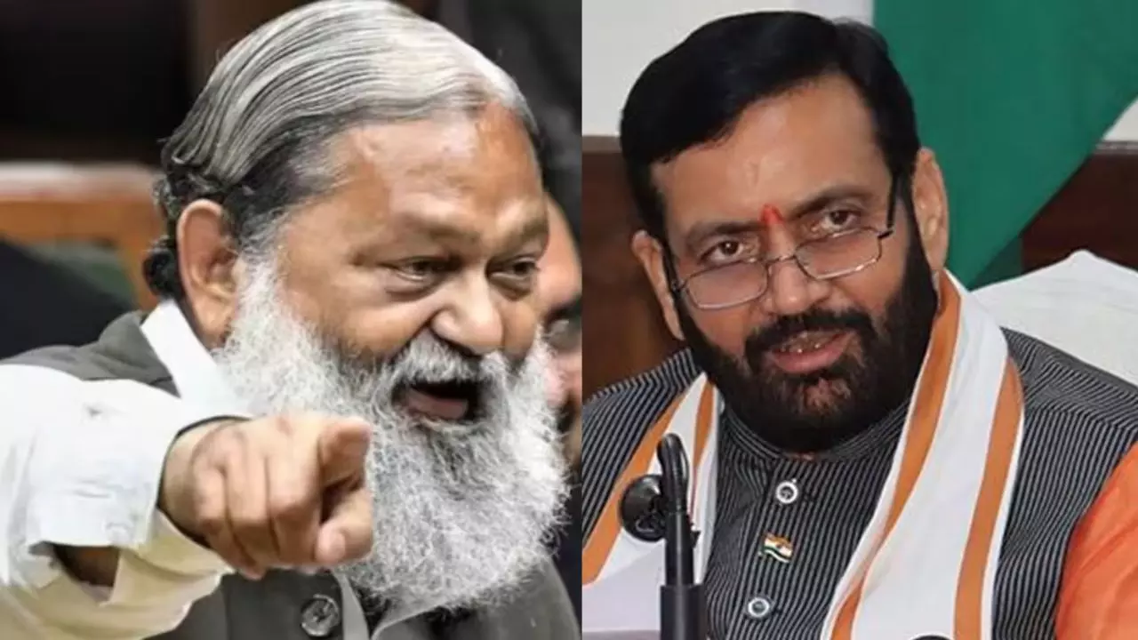 हरियाणा की राजनीति में गद्दार कौन, क्या सैनी के करीबी आशीष तायल की वजह से नाराज हैं अनिल विज? हरियाणा की राजनीति में गद्दार कौन, क्या सैनी के करीबी आशीष तायल की वजह से नाराज हैं अनिल विज?