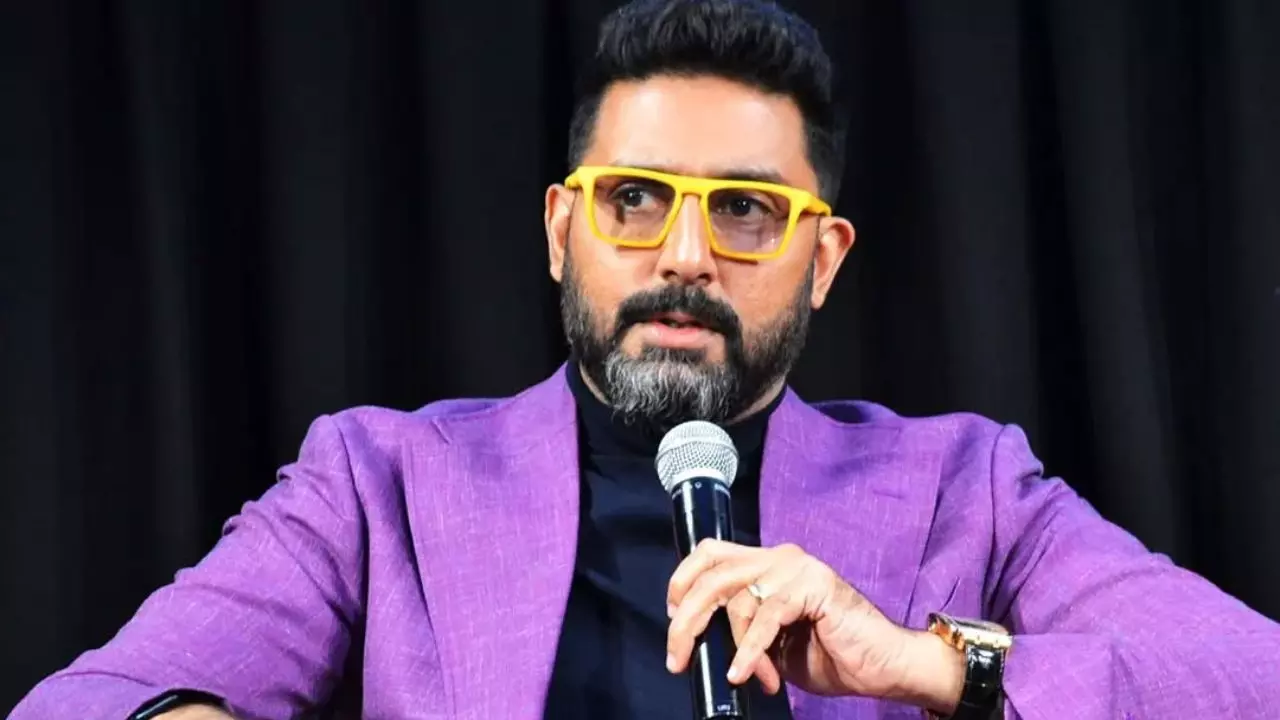 आखिर फिल्मों से ज्यादा अपने रिश्ते को लेकर चर्चा में क्यों रहते हैं Abhishek Bachchan? आखिर फिल्मों से ज्यादा अपने रिश्ते को लेकर चर्चा में क्यों रहते हैं Abhishek Bachchan?