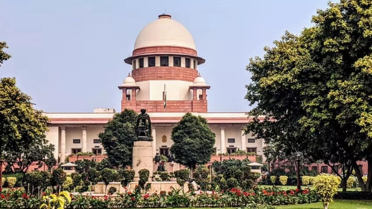 क्या है फॉर्म 17सी, जिसे लेकर SC में याचिका दाखिल? वोटिंग के बाद EC की वेबसाइट पर डालने की मांग