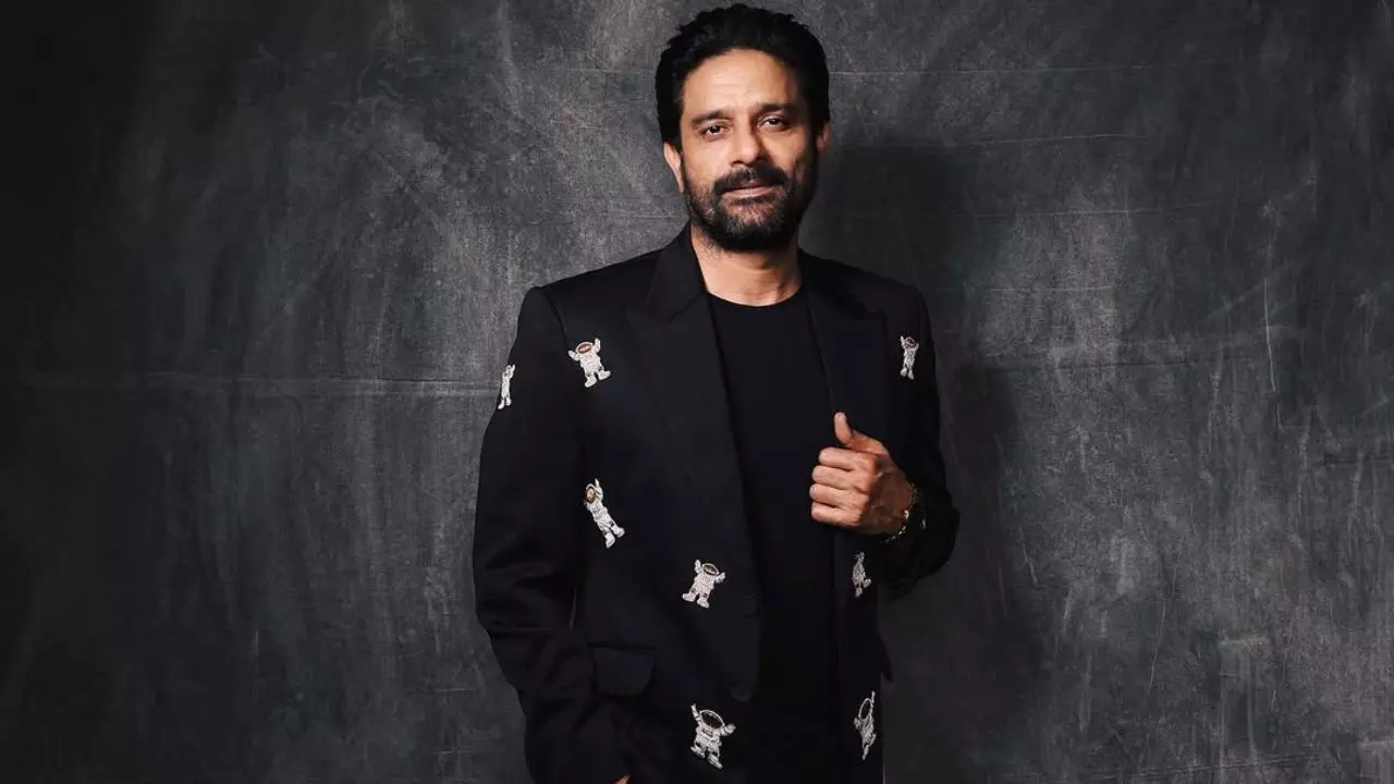 गॉडफादर के बिना स्टार बने Jaideep Ahlawat, कभी फौजी बनने का था जुनून