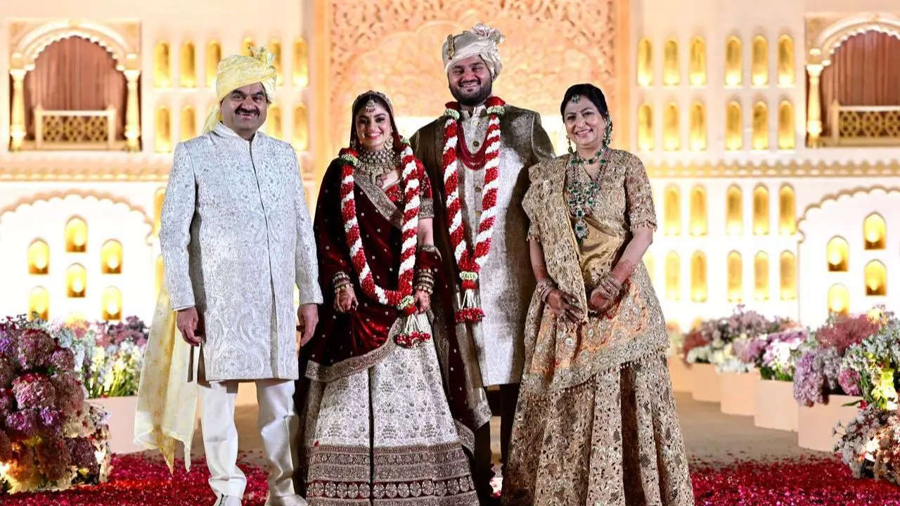 बेटे जीत अडानी की शादी में गौतम अडानी ने 10 हजार करोड़ रुपये दिए दान, इन कामों में लगेगा पैसा