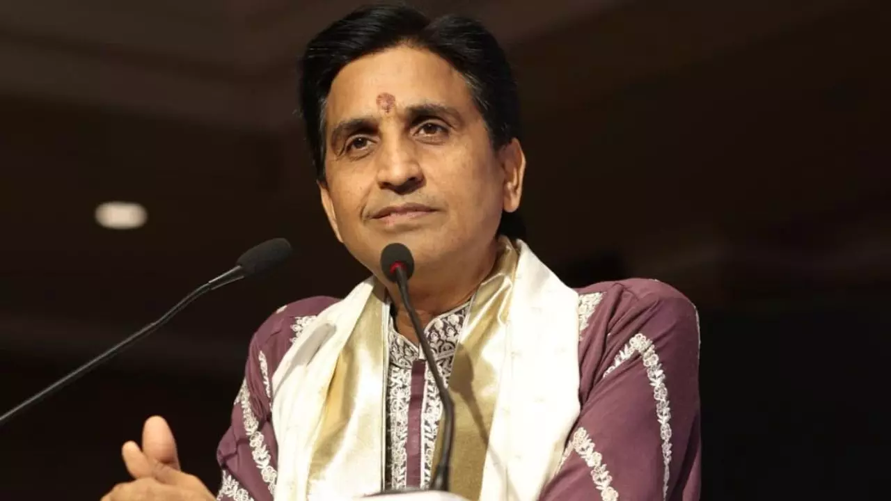 अरविंद केजरीवाल की हार पर कुमार विश्वास का रिएक्शन, कहा- चरित्रहीन व्यक्ति से दिल्ली हुई मुक्त अरविंद केजरीवाल की हार पर कुमार विश्वास का रिएक्शन, कहा- चरित्रहीन व्यक्ति से दिल्ली हुई मुक्त
