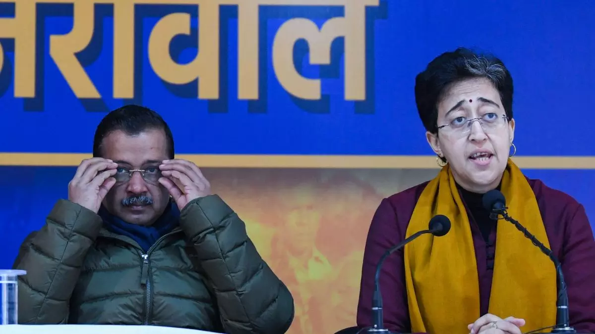 केजरीवाल ने चुनाव में हार के बाद 22 विधायकों को क्यों बुलाया अपने घर? आतिशी ने किया खुलासा केजरीवाल ने चुनाव में हार के बाद 22 विधायकों को क्यों बुलाया अपने घर? आतिशी ने किया खुलासा