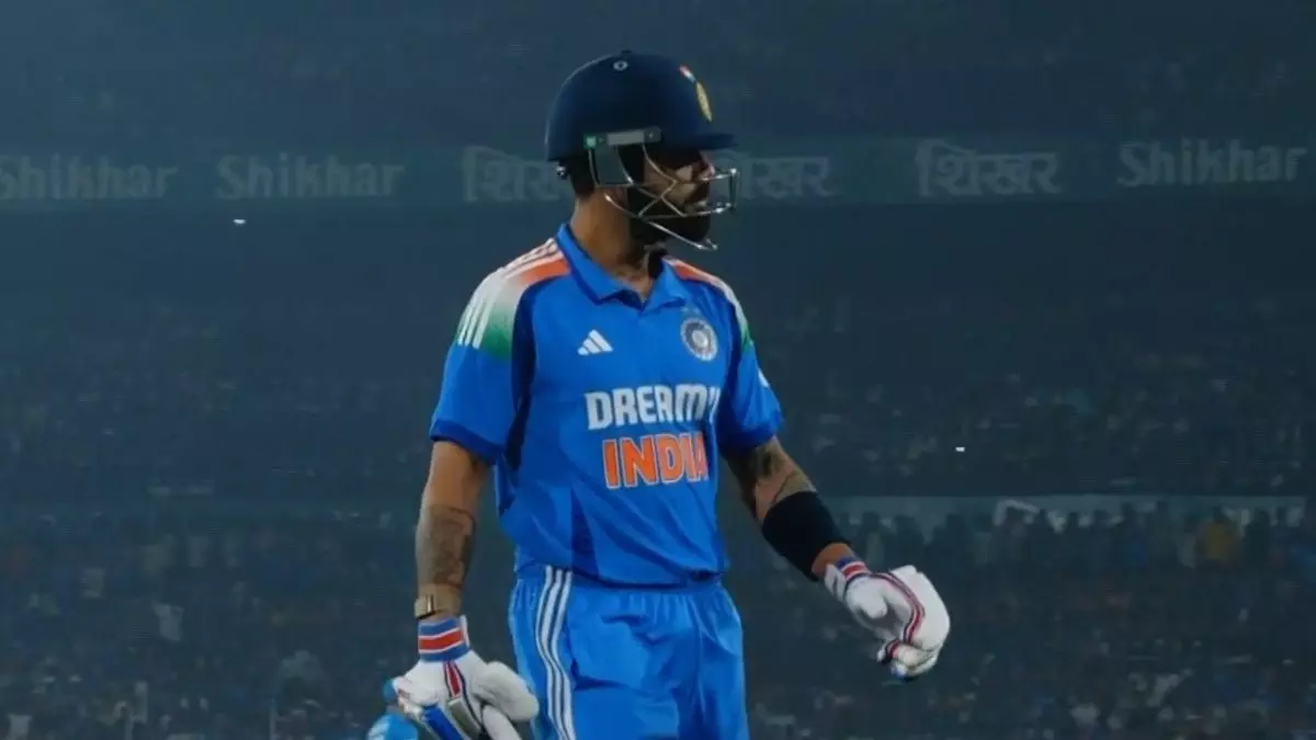 टेस्ट, रणजी और अब वनडे... आखिर कोहली कब खेलेंगे विराट पारी? टेस्ट, रणजी और अब वनडे... आखिर कोहली कब खेलेंगे विराट पारी?