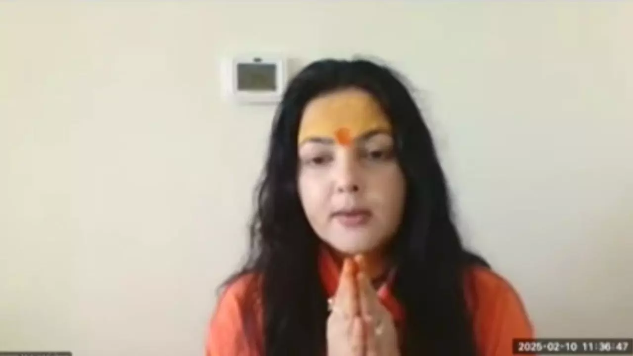 मैं साध्वी थी और साध्वी रहूंगी, किन्नर अखाड़े की महामंडलेश्वर के पद से इस्तीफा देकर बोलीं ममता कुलकर्णी