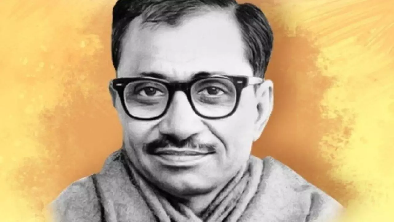 50 साल पुराना सवाल...कैसे और किसने की थी पंडित दीनदयाल उपाध्याय की हत्या? पढ़ें उनके चर्चित किस्से 50 साल पुराना सवाल...कैसे और किसने की थी पंडित दीनदयाल उपाध्याय की हत्या? पढ़ें उनके चर्चित किस्से