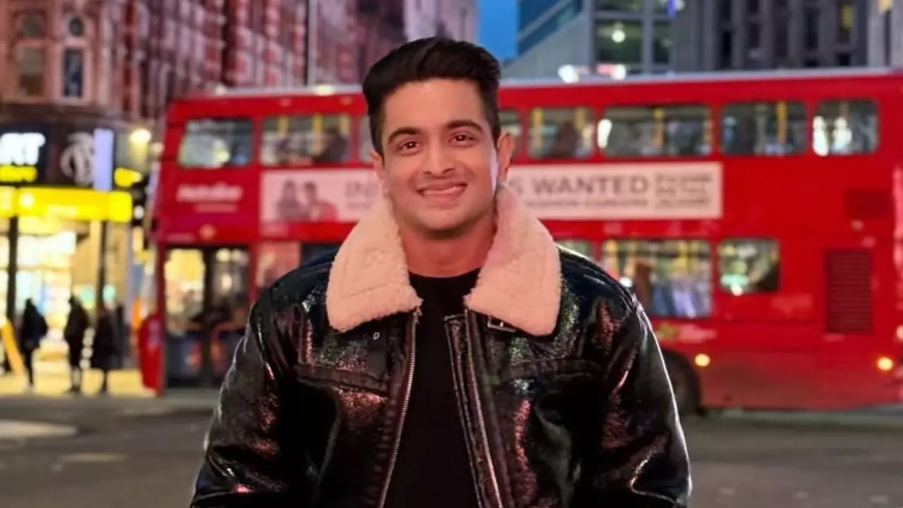 मुझे डर लग रहा है...  मां की क्लिनिक पर धावा, जान से मारने की धमकी, Ranveer Allahbadia ने दिया मैसेज