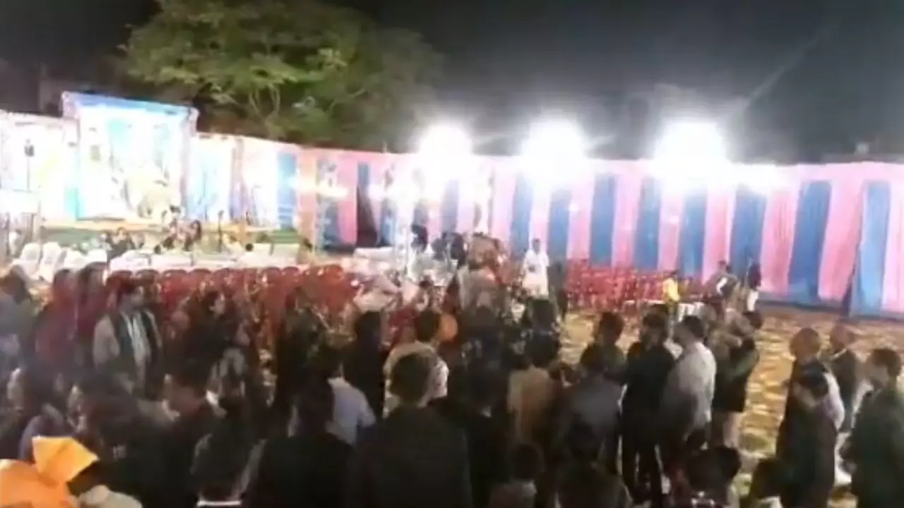 दुल्हन करती रही स्टेज पर इंतजार, घोड़े पर सवार दूल्हे को आया हार्ट अटैक, VIDEO वायरल