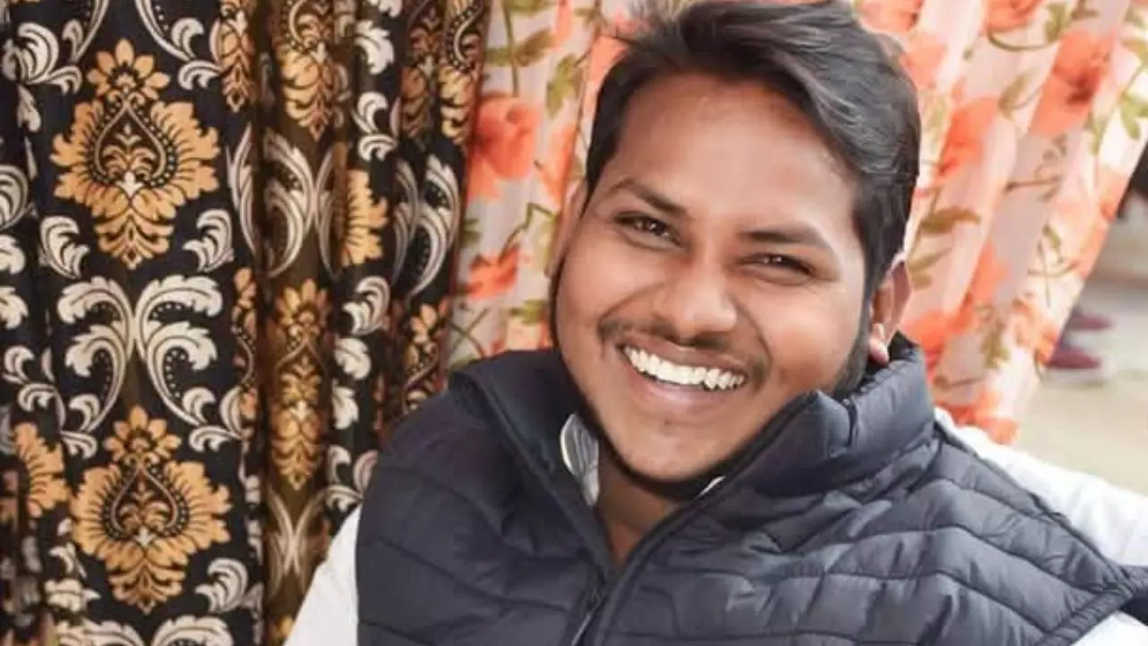 निषाद पार्टी के युवा नेता ने की आत्महत्या, FB पर योगी के मंत्री के खिलाफ लिखा लंबा नोट, उठ रहे ये सवाल