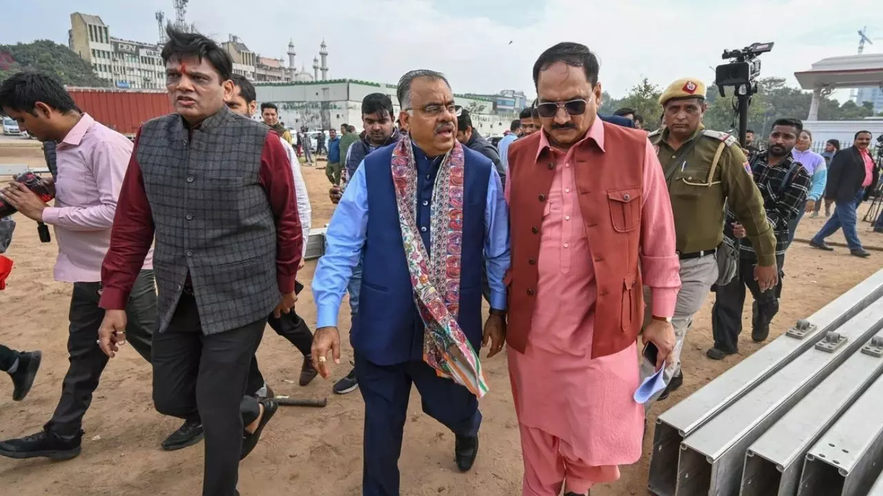 आज हो जाएगा फैसला दिल्ली पर कौन करेगा राज? केजरीवाल को हराने वाले को मिलेगा इनाम या फिर BJP देगी सरप्राइज