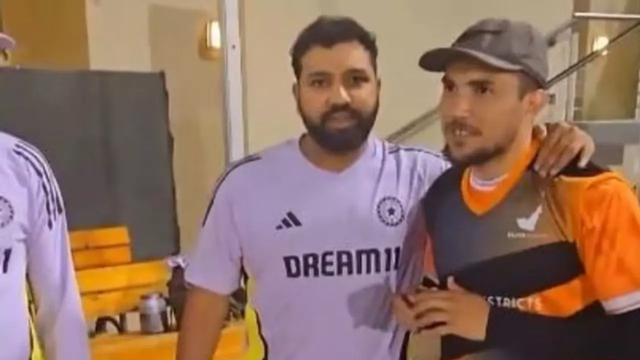 मेरा पैर तोड़ने में लगे..., चैंपियंस ट्रॉफी से पहले रोहित शर्मा ने पाकिस्तान के तेज गेंदबाज से क्यों कहीं ये बात? मेरा पैर तोड़ने में लगे..., चैंपियंस ट्रॉफी से पहले रोहित शर्मा ने पाकिस्तान के तेज गेंदबाज से क्यों कहीं ये बात?