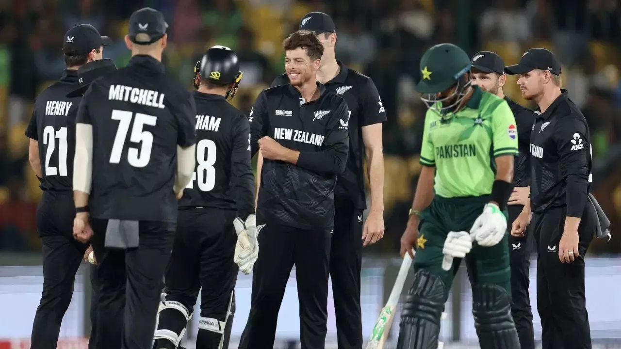 PAK vs NZ: कराची में बाबर-रिजवान की फौज पर न्यूजीलैंड का दबदबा, पाकिस्तान को मिली करारी हार