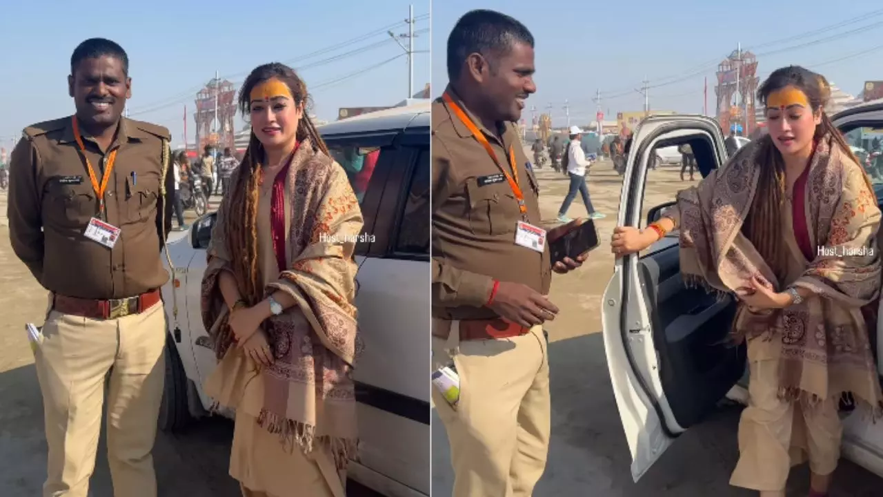 क्या Harsha Richhariya ने सच में पुलिस को किया Kiss? जानें VIRAL VIDEO का सच क्या Harsha Richhariya ने सच में पुलिस को किया Kiss? जानें VIRAL VIDEO का सच