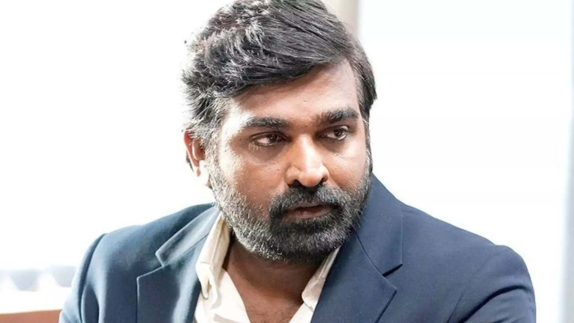 रियल लाइफ हीरो हैं Vijay Sethupathi, दान किए एक करोड़ रुपये, बनेगा साउथ सिने वर्कर्स का घर रियल लाइफ हीरो हैं Vijay Sethupathi, दान किए एक करोड़ रुपये, बनेगा साउथ सिने वर्कर्स का घर