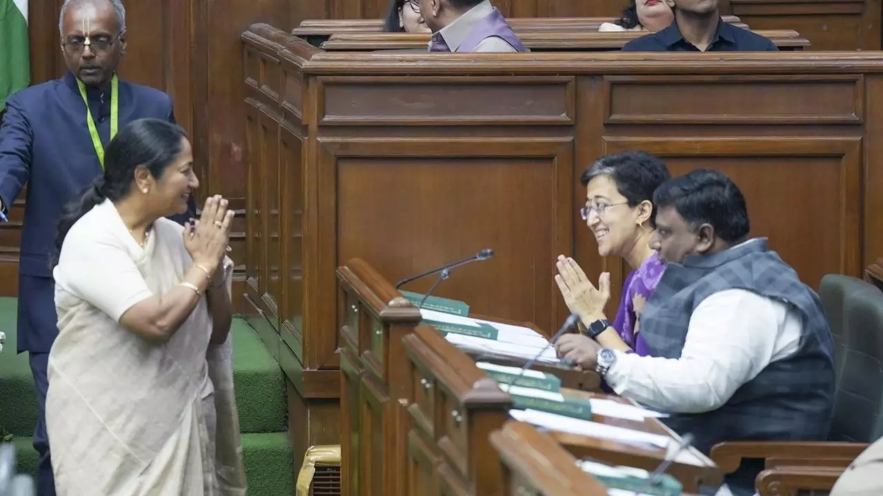 अब AAP का क्‍या होगा जनाब! शराब घोटाले से लेकर शीशमहल तक...  आज विधानसभा में होगा आप का हिसाब