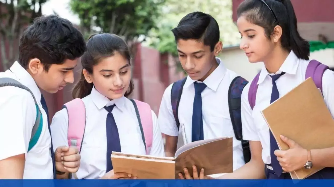 साल में अब दो बार होगी CBSE 10वीं बोर्ड की परीक्षा, 2026 में लागू होगा ये नियम साल में अब दो बार होगी CBSE 10वीं बोर्ड की परीक्षा, 2026 में लागू होगा ये नियम