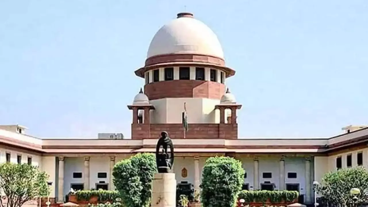 क्या दोषी नेताओं को आजीवन चुनाव लड़ने से रोकना सही नहीं? पांच प्वाइंट में समझें केंद्र ने SC में क्या कहा क्या दोषी नेताओं को आजीवन चुनाव लड़ने से रोकना सही नहीं? पांच प्वाइंट में समझें केंद्र ने SC में क्या कहा