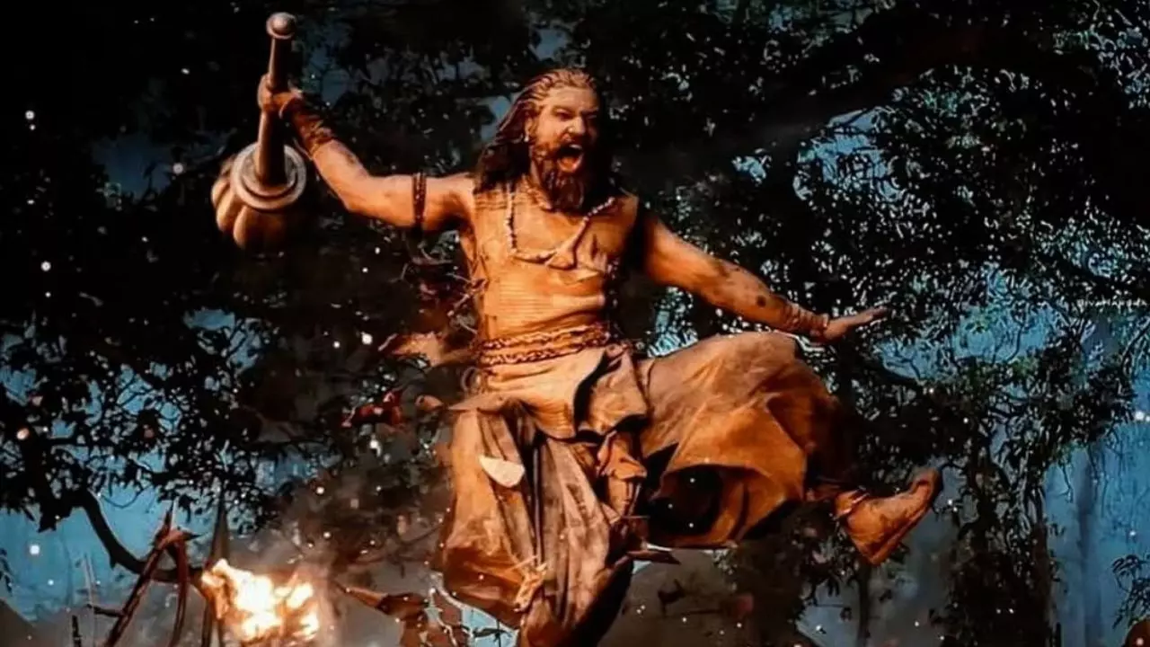 VIDEO: थिएटर में चल रही थी छावा फिल्म, फिर पर्दे में लगी अचानक आग और....