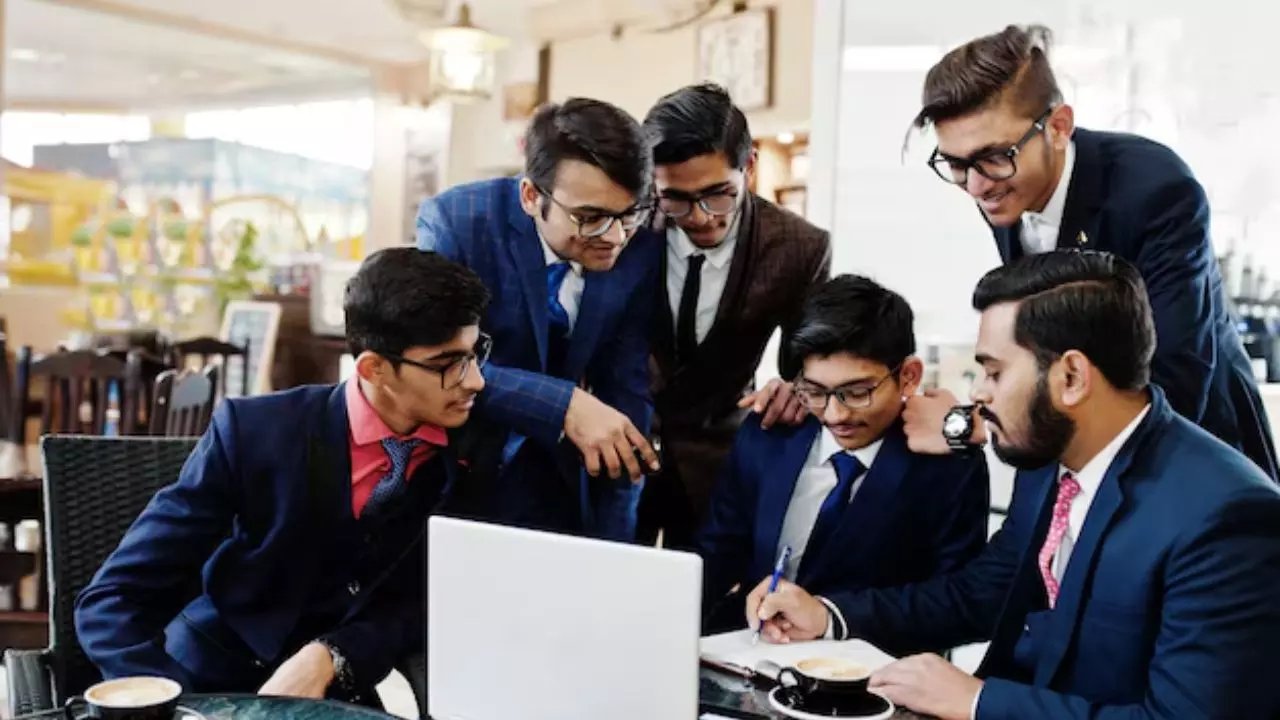 वर्क फ्रॉम होम मिलेगा क्या... कंपनी ने निकाली ऐसी वैकेंसी, रिज्यूम और डिग्री की जगह मांग रहे एक्सपीरिएंस