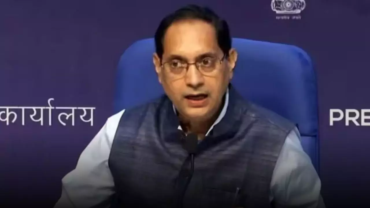 कौन हैं IAS तुहिन कांत पांडे, जो बने नए सेबी चीफ, माधबी पुरी बुच की लेंगे जगह; पढ़ें उनके बारे में खास बातें