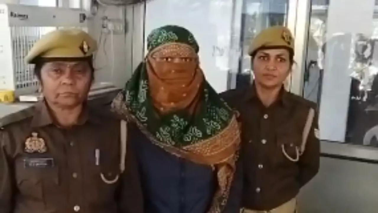 महिला ने पति के खिलाफ लिखवाई रेप की रिपोर्ट, लेकिन पुलिस ने उसे ही भेज दिया जेल; समझे पूरा मामला महिला ने पति के खिलाफ लिखवाई रेप की रिपोर्ट, लेकिन पुलिस ने उसे ही भेज दिया जेल; समझे पूरा मामला