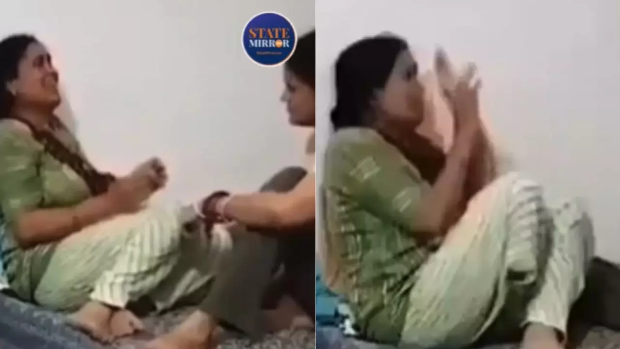 पहले बेरहमी से पीटा फिर बनाया वीडियो! हरियाणा में बेटी ने अपनी मां से की क्रूरता | VIDEO