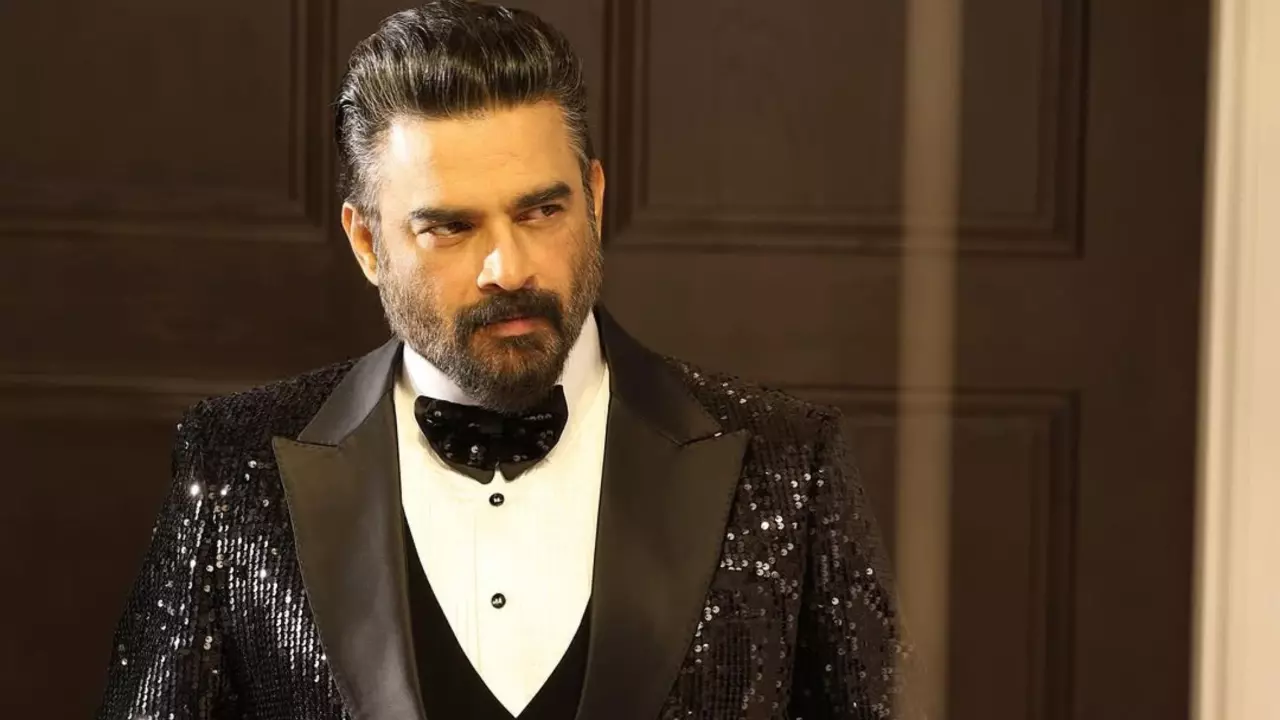 इंस्टाग्राम में R. Madhavan यंग गर्ल्स को भेजते हैं किसिंग इमोजी, करते हैं उनसे फ्लर्ट, कहा- वो मुझे मैसेज करती हैं